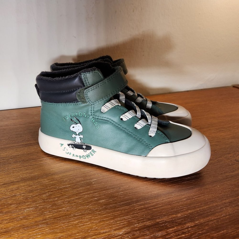 Peanuts Snoopy Green/White High-Top Fashion Sneaker Kids (US 11.5 / EU 29)